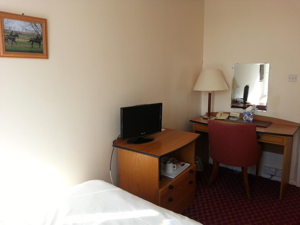 Cadogan Hotel Newmarket  Kültér fotó