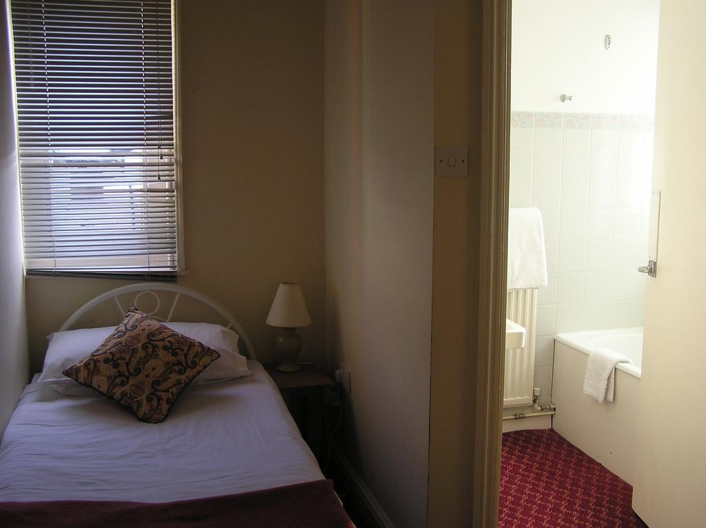 Cadogan Hotel Newmarket  Kültér fotó