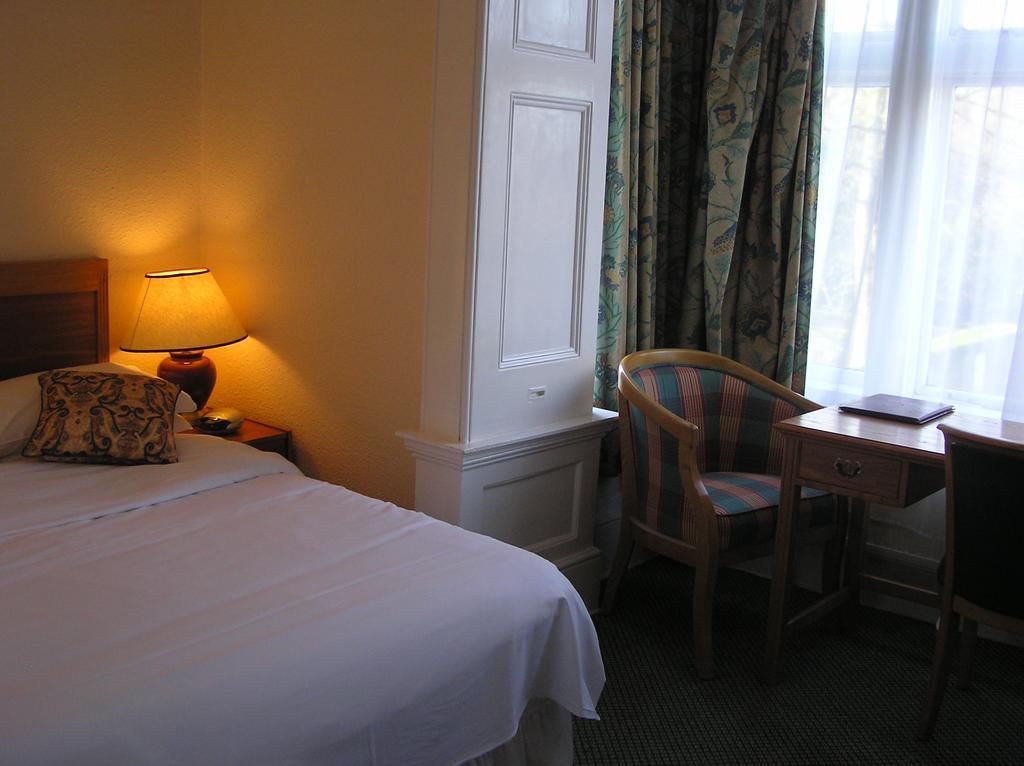 Cadogan Hotel Newmarket  Kültér fotó