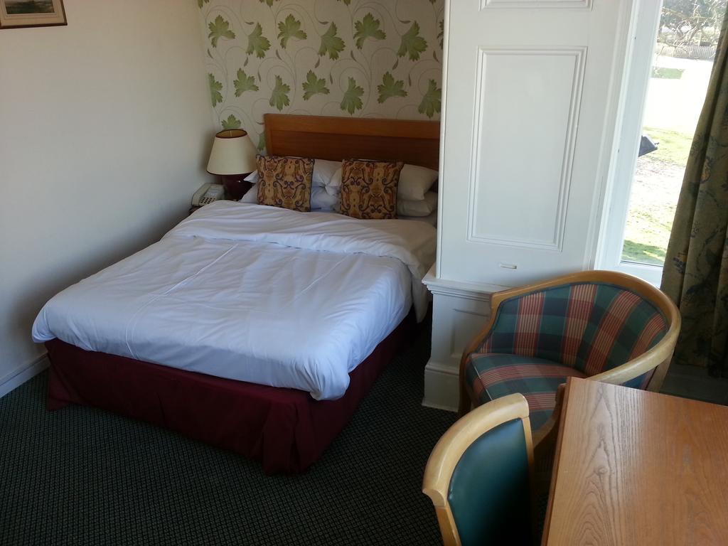Cadogan Hotel Newmarket  Kültér fotó