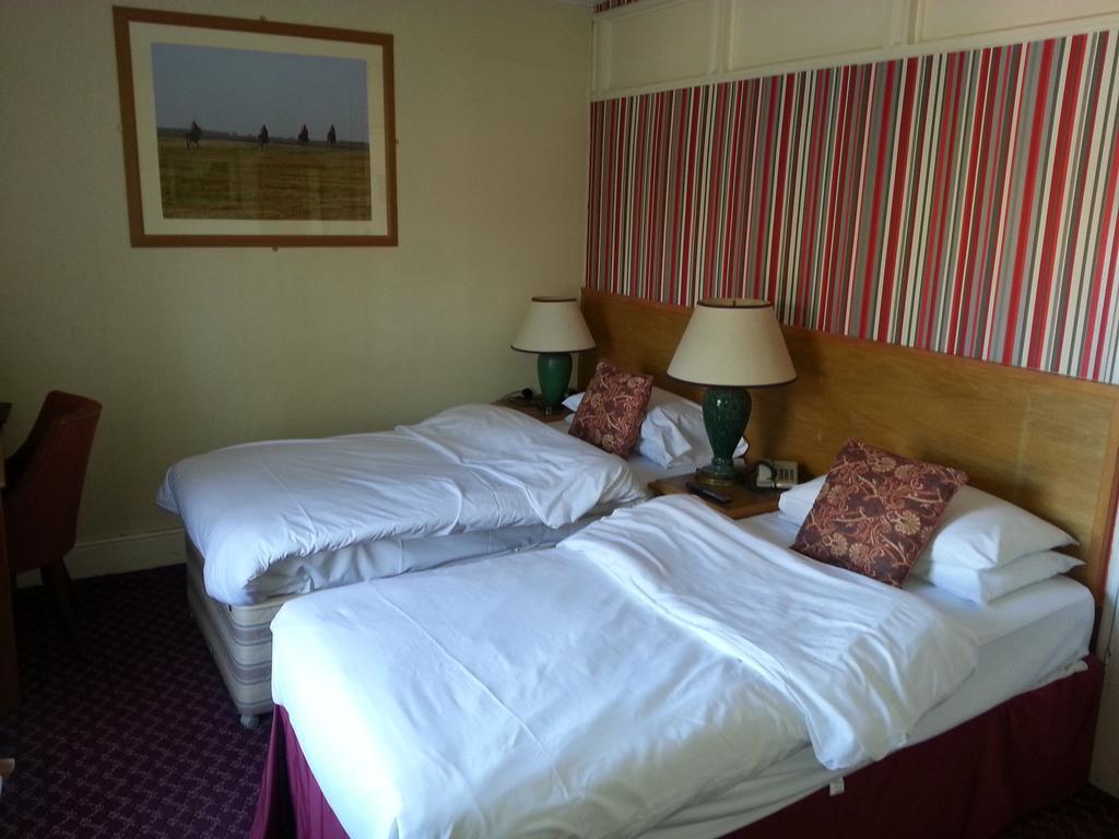 Cadogan Hotel Newmarket  Kültér fotó