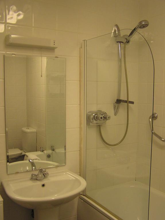 Cadogan Hotel Newmarket  Kültér fotó
