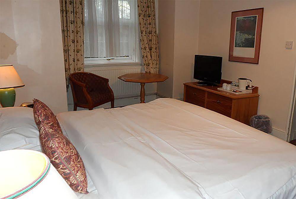 Cadogan Hotel Newmarket  Kültér fotó